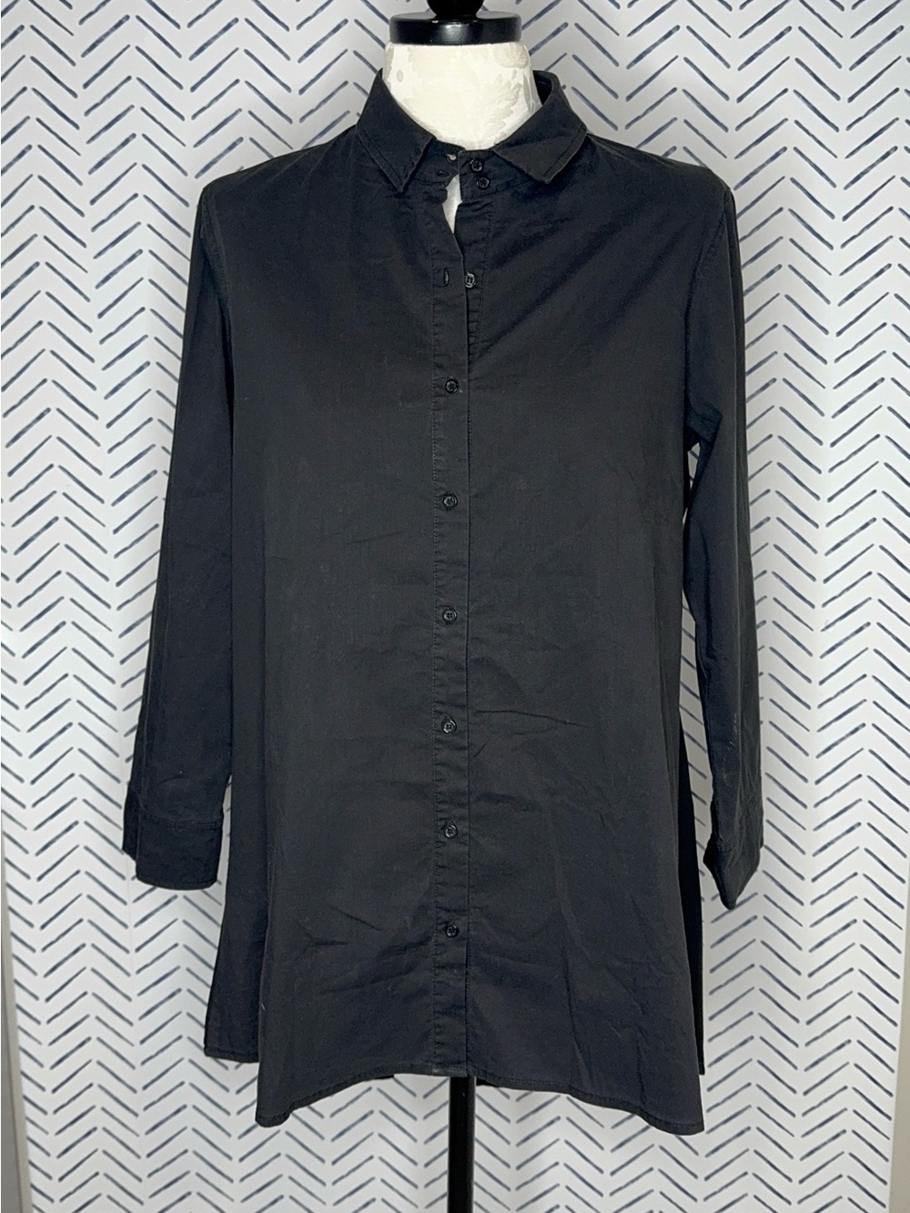 Comfy USA Black Tunic Blouse Pleated Back Tunic / Shirt Dress size Medium - Picture 2 of 5